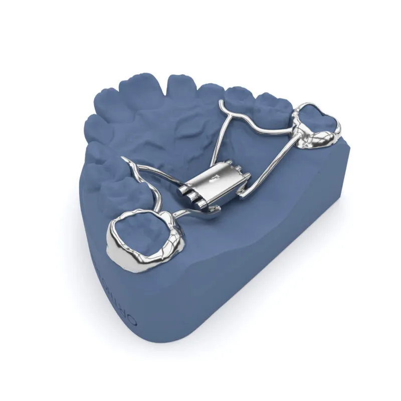 Disjunctor HYRAX cu inele pe model dentar